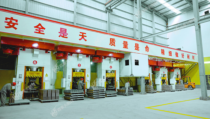 平六枚高鋁耐火磚產(chǎn)品介紹_高鋁耐火磚廠家_磚廠家_鄭州四季火耐火材料有限公司